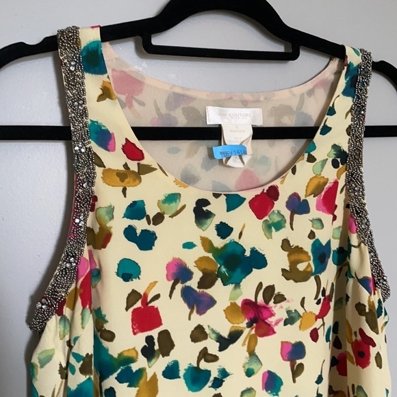 Adorable bead detail tank floral size small - Picture 2 of 3